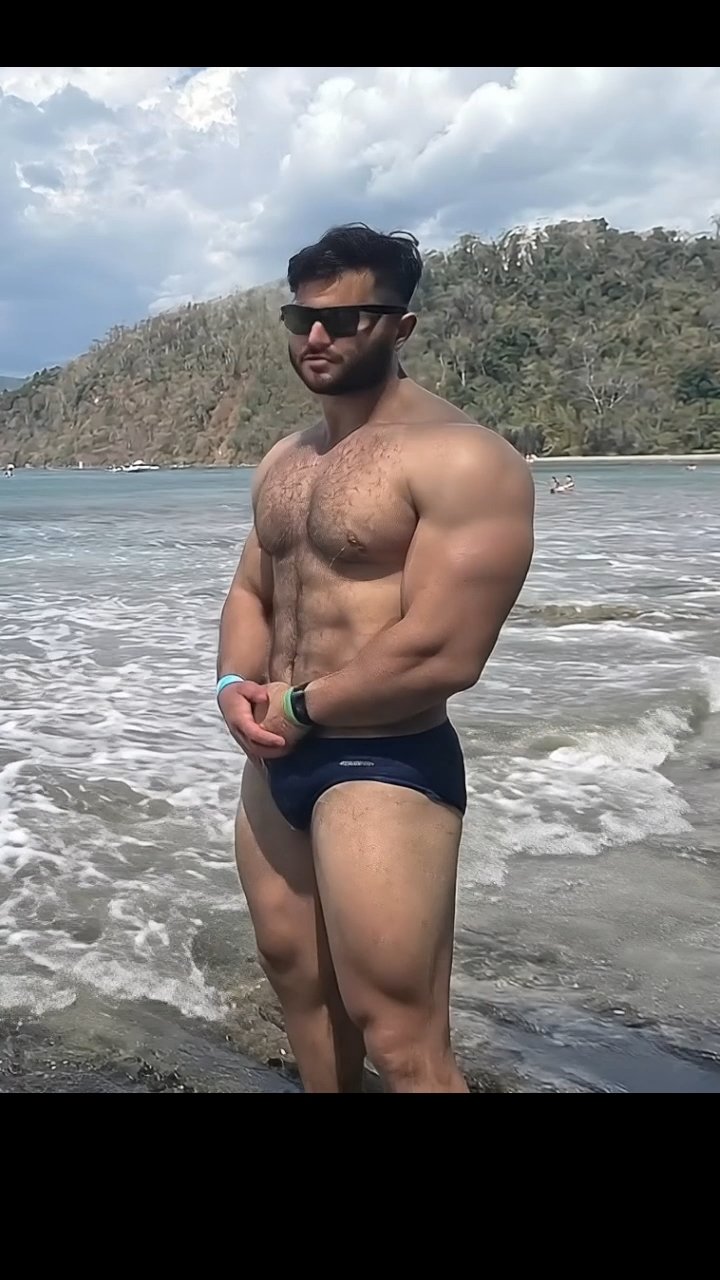 Ocean Energy 🌊 | lifestyle aesthetic | beach walk